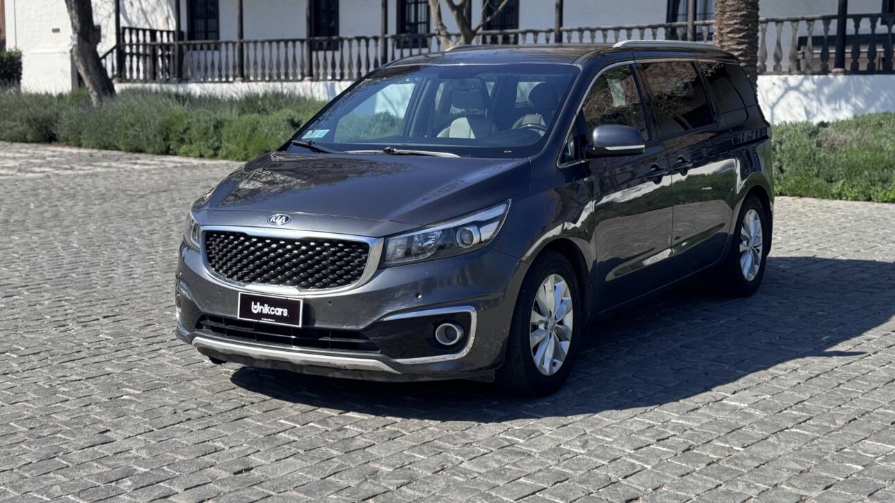 KIA GRAND CARNIVAL LIMITED 2.2